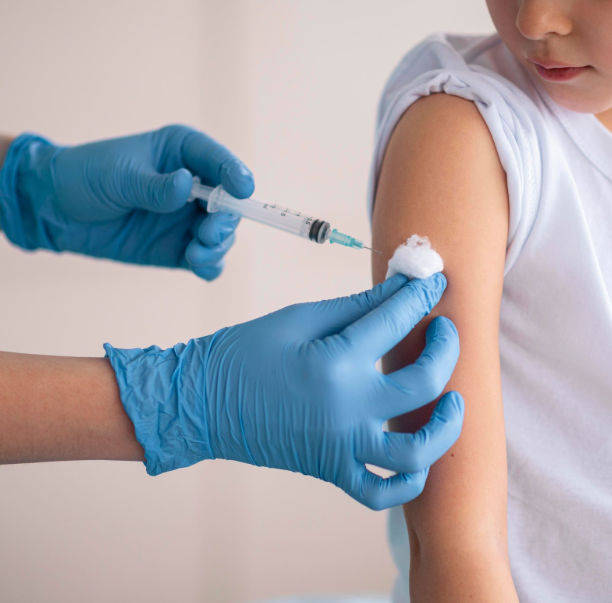 تطعيمات الأطفال